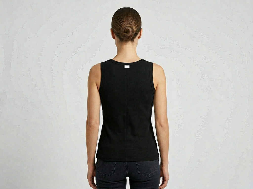Women’s Black Sleeveless Tank Top